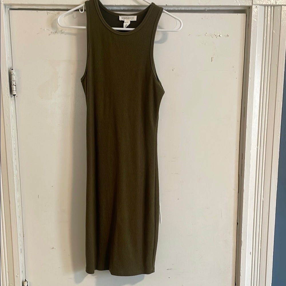 Vogue Green Halter Sheath Midi Dress